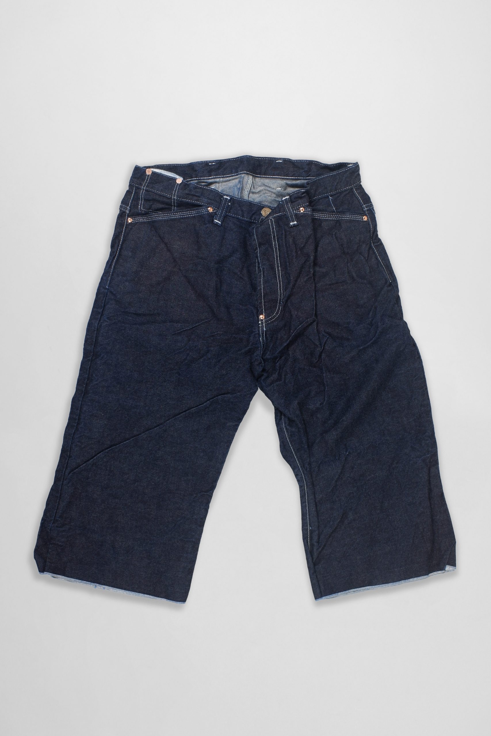 Type 102 Cross Cut Short Jeans