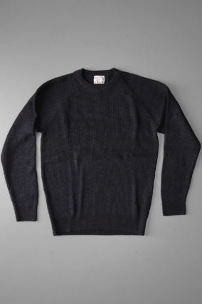 Type 723 Long Sleeve Raglan Pullover