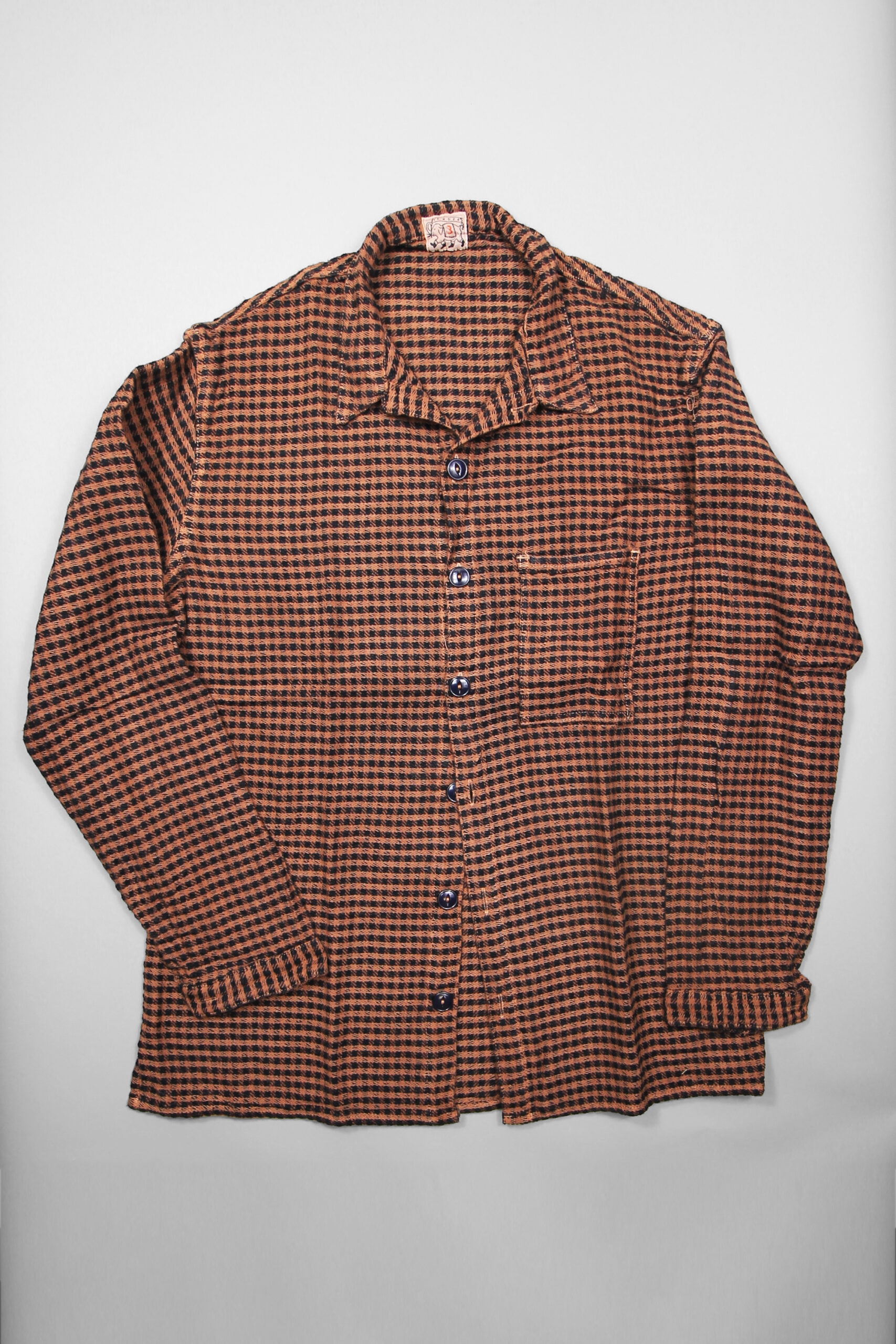 Type 422 Square Tail Shirt
